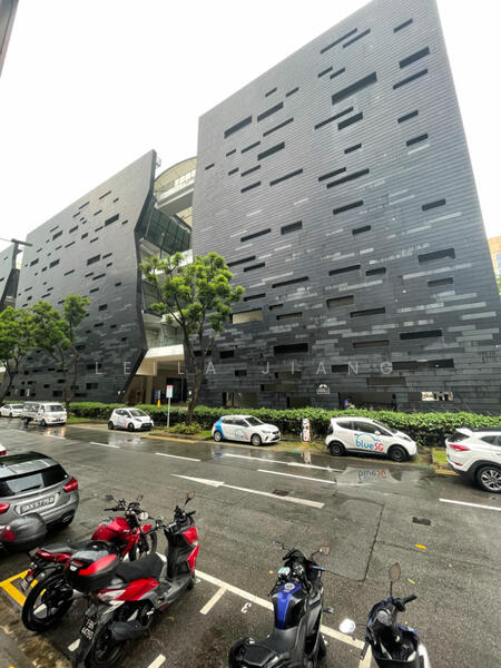 Burlington Square, 175 Bencoolen Street, 344 sqft, Food & Beverage For Sale, by Leila Jiang, 25346855 - CommercialGuru.com.sg