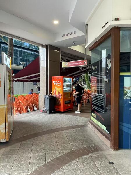 Burlington Square, 175 Bencoolen Street, 344 sqft, Food & Beverage For Sale, by Leila Jiang, 25346855 - CommercialGuru.com.sg