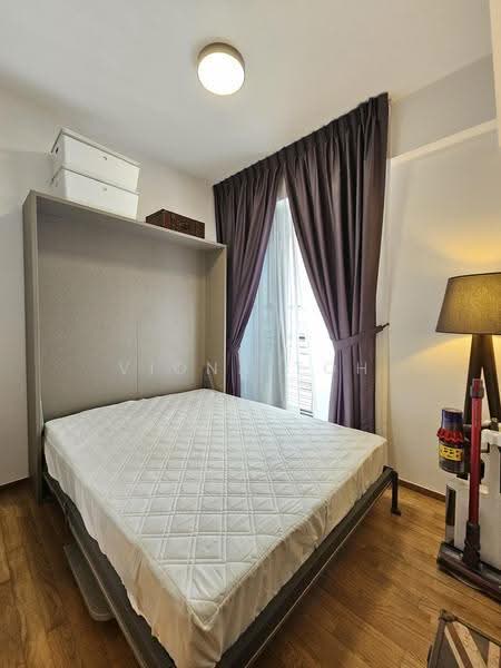 Botanique at Bartley, 233 Upper Paya Lebar Road, Hougang / Punggol / Sengkang, 2 Bedrooms, 732 sqft, Condominium For Sale, by Viona Toh, 25347083 - Bedroom 2 with smart bed system (queen size with desk) - PropertyGuru.com.sg