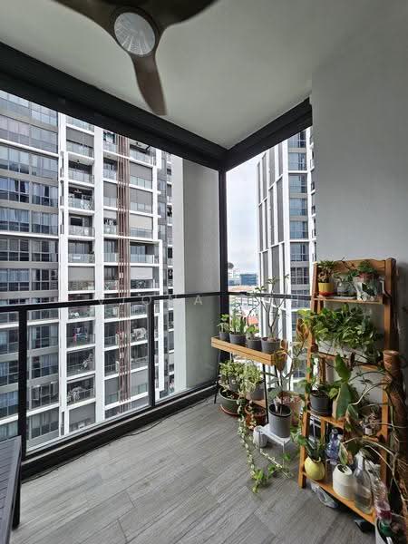 Botanique at Bartley, 233 Upper Paya Lebar Road, Hougang / Punggol / Sengkang, 2 Bedrooms, 732 sqft, Condominium For Sale, by Viona Toh, 25347083 - Balcony with Ziptrak blinds, northeast facing, windy, no afternoon sun - PropertyGuru.com.sg