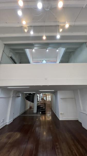 Tip Top Condition South Bridge Road 2nd Sty with Attic Shophouse, South Bridge Road, Boat Quay / Raffles Place / Marina, 1,594 sqft, Office For Rent, by Joyce Foo, 25347408 - CommercialGuru.com.sg