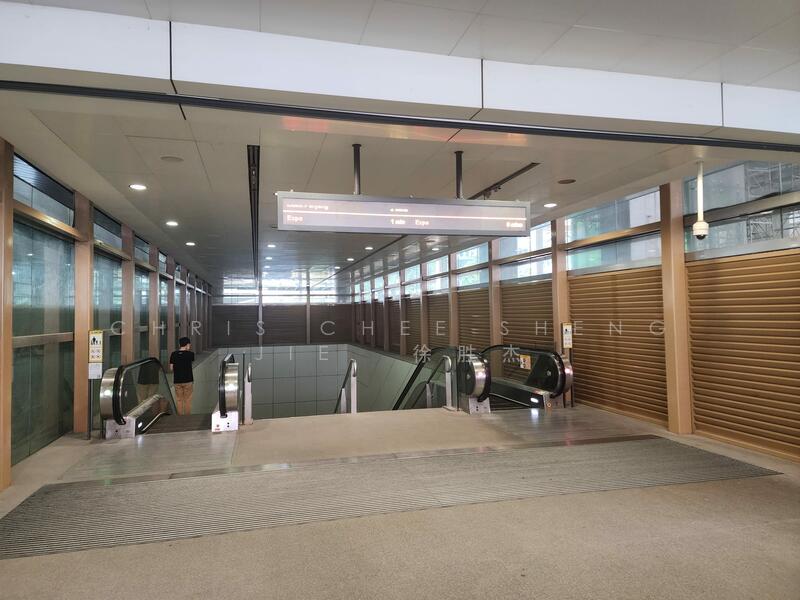 COMMERCIAL RETAIL SHOPS FOR SALE @ BUGIS, Bugis, 26,081 sqft, Mall Shop For Sale, by Chris Chee Sheng Jie 徐胜杰, 25347618 - CommercialGuru.com.sg