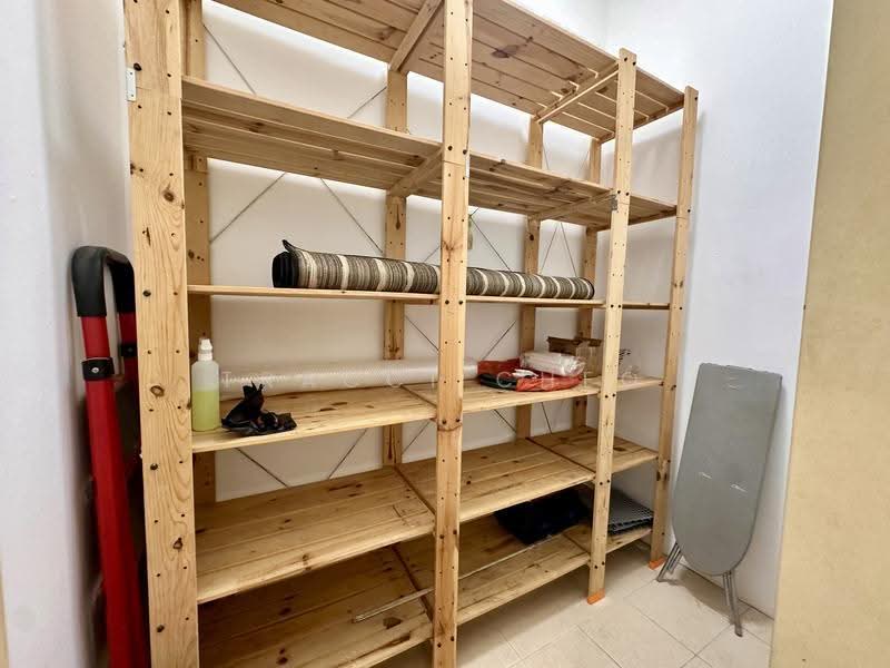 Aquarine Gardens, 91 Upper East Coast Road, East Coast / Marine Parade, 3 Bedrooms, 1,077 sqft, Apartment For Rent, by Tracci Cheo, 25348237 - Storage - PropertyGuru.com.sg