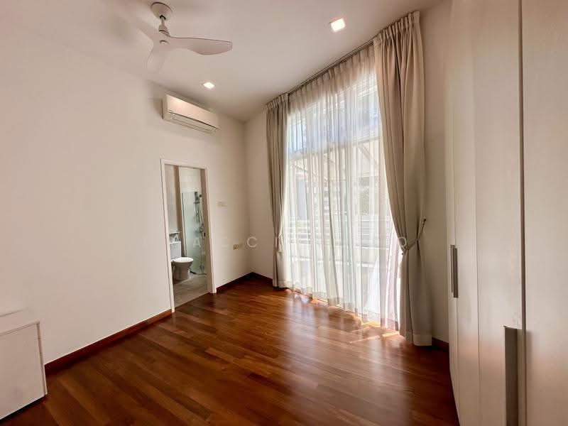 Aquarine Gardens, 91 Upper East Coast Road, East Coast / Marine Parade, 3 Bedrooms, 1,077 sqft, Apartment For Rent, by Tracci Cheo, 25348237 - Bedroom 1 (ensuite) - PropertyGuru.com.sg