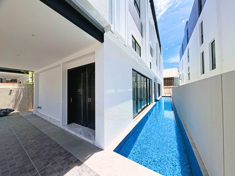 ❤️Fall In Love With The NEOCO Bungalows @ Lynwood Grove. Special Master Duplex Penthouse Concept, Lynwood, Dunsfold, Braddell, 7 Bedrooms, 9,392 sqft, Bungalow House For Sale, by Li Rong Teh, 25348298 - PropertyGuru.com.sg