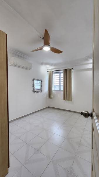 154 Woodlands Street 13, 154 Woodlands Street 13, 3 Bedrooms, 1,010 sqft, HDB Flat For Rent, by Sarah Aman, 25348350 - PropertyGuru.com.sg