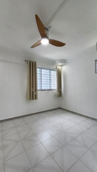 154 Woodlands Street 13, 154 Woodlands Street 13, 3 Bedrooms, 1,010 sqft, HDB Flat For Rent, by Sarah Aman, 25348350 - PropertyGuru.com.sg