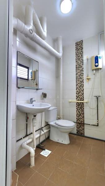 154 Woodlands Street 13, 154 Woodlands Street 13, 3 Bedrooms, 1,010 sqft, HDB Flat For Rent, by Sarah Aman, 25348350 - PropertyGuru.com.sg