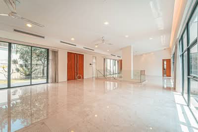 For Rent - Coronation Road West