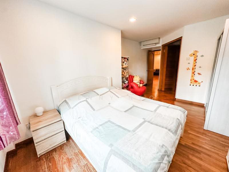 East Coast Road, East Coast Road, East Coast / Marine Parade, 5 Bedrooms, 3,000 sqft, Terraced House For Sale, by Kenny Neo, 25349248 - PropertyGuru.com.sg