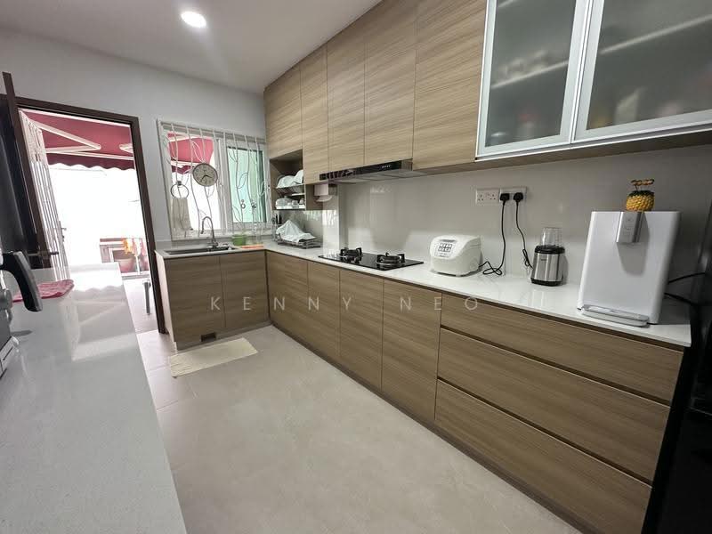 East Coast Road, East Coast Road, East Coast / Marine Parade, 5 Bedrooms, 3,000 sqft, Terraced House For Sale, by Kenny Neo, 25349248 - Kitchen - PropertyGuru.com.sg