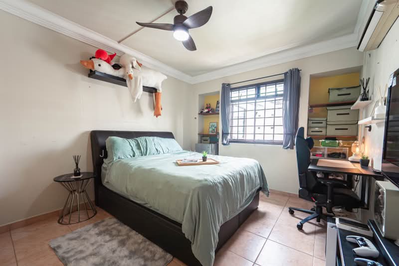 133 Rivervale Street, 133 Rivervale Street, 3 Bedrooms, 1,313 sqft, HDB Flat For Sale, by Jaslynn Soh, 25349738 - Common bedroom 1 - PropertyGuru.com.sg