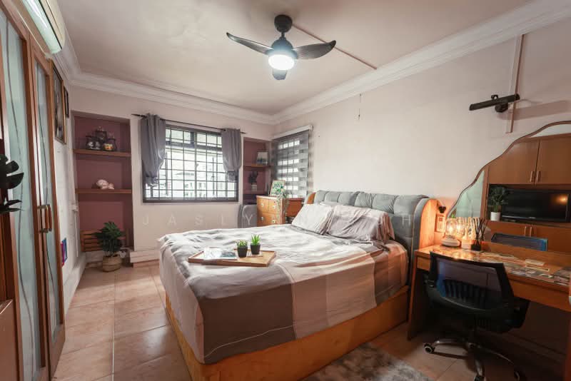 133 Rivervale Street, 133 Rivervale Street, 3 Bedrooms, 1,313 sqft, HDB Flat For Sale, by Jaslynn Soh, 25349738 - Master bedroom - PropertyGuru.com.sg