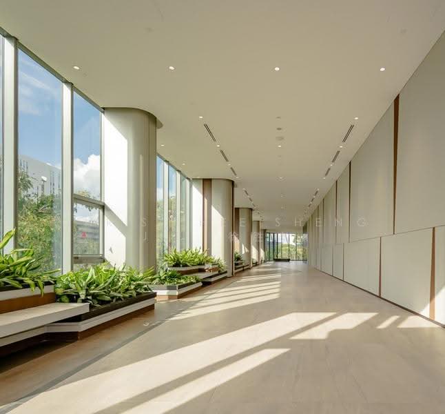 COMERCIAL SCHOOL / INTERNATIONAL SCHOOL / FOREIGN SYSTEM SCHOOL @ JURONG, Boon Lay / Jurong / Tuas, 16,066 sqft, Other Retail For Rent, by Chris Chee Sheng Jie 徐胜杰, 25350414 - Corridor - CommercialGuru.com.sg