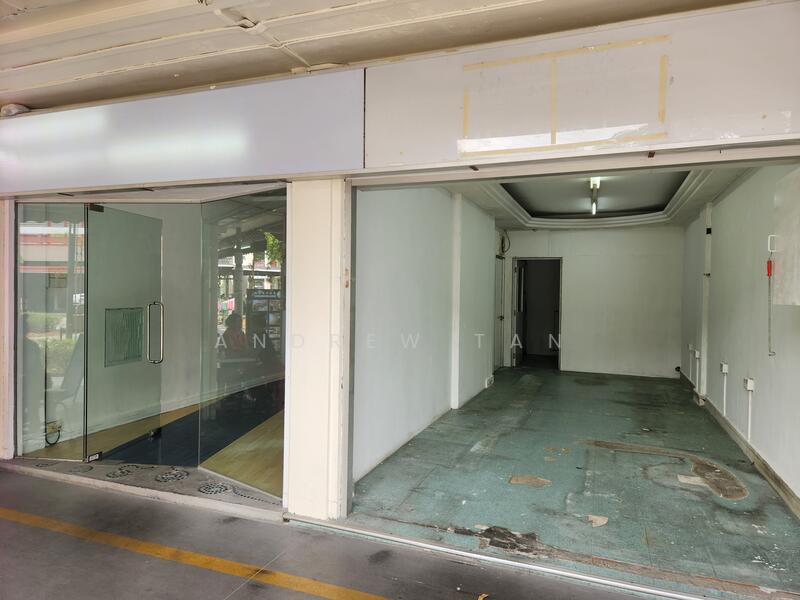 Half shop (Left)