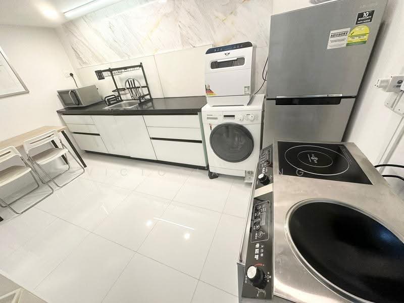Carlisle Road, Carlisle Road, Farrer Park / Serangoon Rd, 1 Bedroom, 438 sqft, Terraced House For Rent, by Victoria Ling, 25350781 - PropertyGuru.com.sg