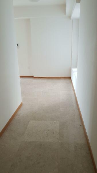 Long walk way good for shoe cabinet space 