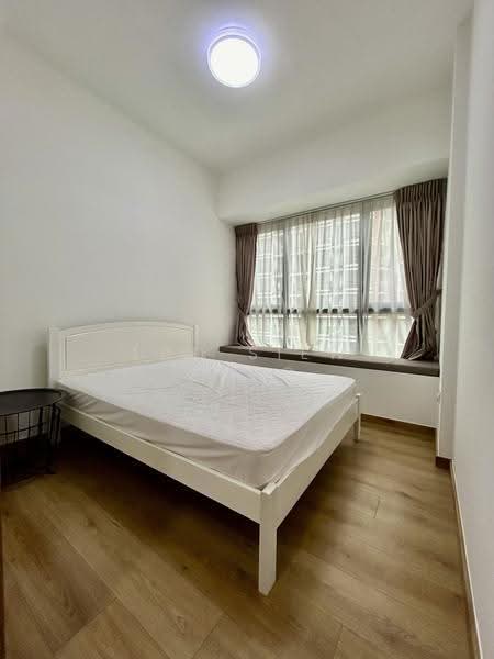 Coco Palms, 33 Pasir Ris Grove, Pasir Ris / Tampines, 1 Bedroom, 463 sqft, Condominium For Rent, by Loo Siew Hong 秀凤, 25352487 - Master bedroom - PropertyGuru.com.sg