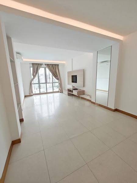 Whitewater, 27 Pasir Ris Street 72, Pasir Ris / Tampines, 3 Bedrooms, 1,195 sqft, Executive Condominium For Rent, by Sito Jian Xin 司徒健新, 25353070 - Living Room - PropertyGuru.com.sg