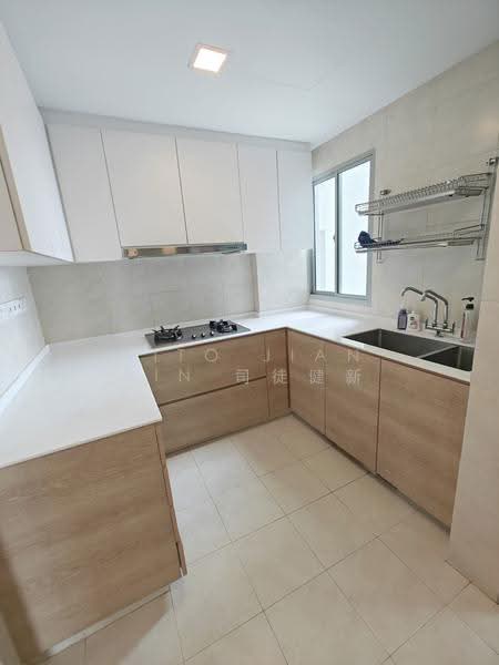 Whitewater, 27 Pasir Ris Street 72, Pasir Ris / Tampines, 3 Bedrooms, 1,195 sqft, Executive Condominium For Rent, by Sito Jian Xin 司徒健新, 25353070 - Kitchen - PropertyGuru.com.sg