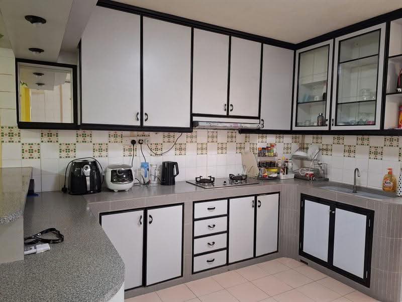 430 Choa Chu Kang Avenue 4, 430 Choa Chu Kang Avenue 4, Dairy Farm / Bukit Panjang / Choa Chu Kang, 3 Bedrooms, 1,119 sqft, HDB Flat For Rent, by Michelle Wong, 25353607 - Kitchen - PropertyGuru.com.sg