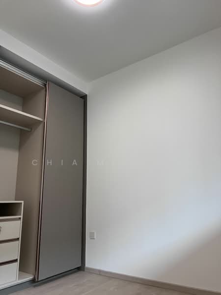 One-North Eden, 10 Slim Barracks Rise, 2 Bedrooms, 786 sqft, Condominium For Rent, by Chia Michael, 25354373 - Bedroom 2 floor view - PropertyGuru.com.sg