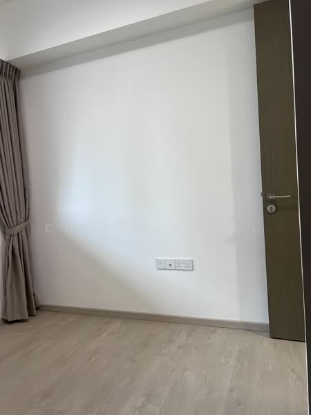 One-North Eden, 10 Slim Barracks Rise, 2 Bedrooms, 786 sqft, Condominium For Rent, by Chia Michael, 25354373 - Bedroom 2. view adjacent to bedroom  - PropertyGuru.com.sg