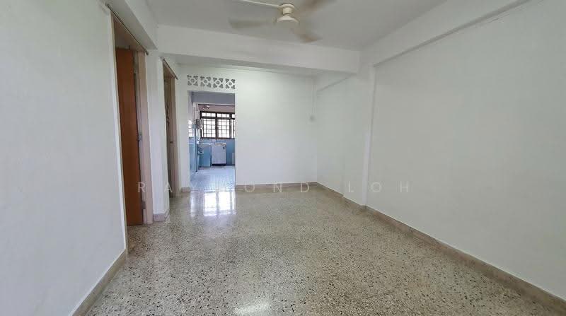 7 Hougang Avenue 3, 7 Hougang Avenue 3, Hougang / Punggol / Sengkang, 2 Bedrooms, 764 sqft, HDB Flat For Rent, by Raymond Loh, 25355088 - Living Room - PropertyGuru.com.sg