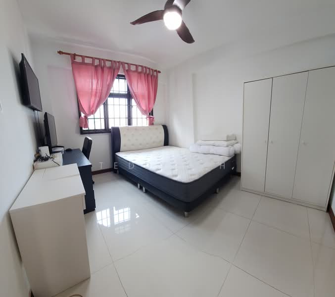 807A Choa Chu Kang Avenue 1, 807A Choa Chu Kang Avenue 1, 2 Bedrooms, 721 sqft, HDB Flat For Rent, by Teddy Loh, 25355399 - PropertyGuru.com.sg