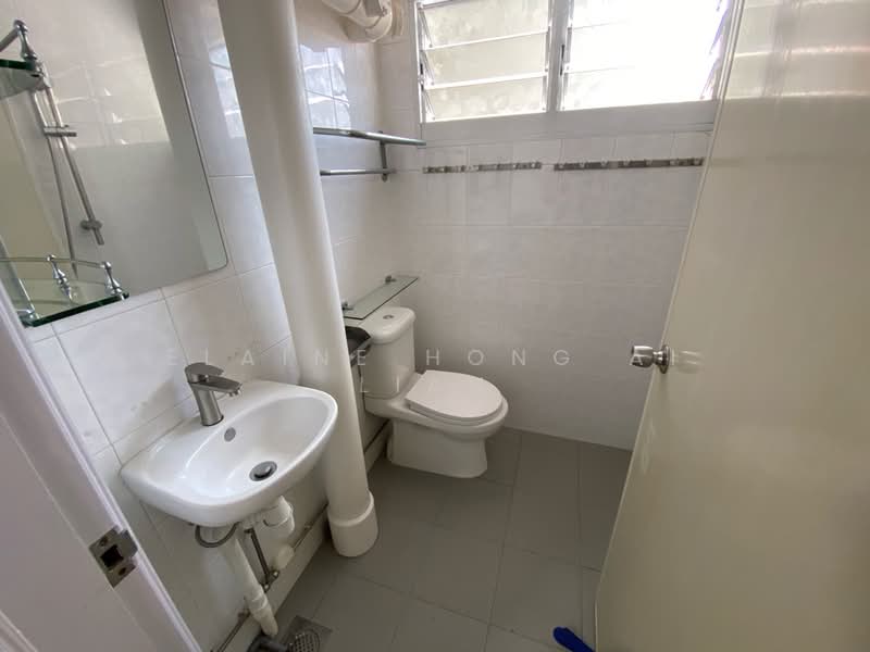 703 West Coast Road, 703 West Coast Road, Room Rental, 200 sqft, HDB Flat For Rent, by Elaine Hong Ai Lian, 25356012 - PropertyGuru.com.sg