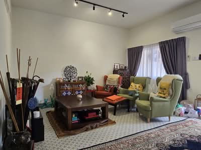 For Rent - Modern Renovated 4 bedroom Terrace Walk to MRT