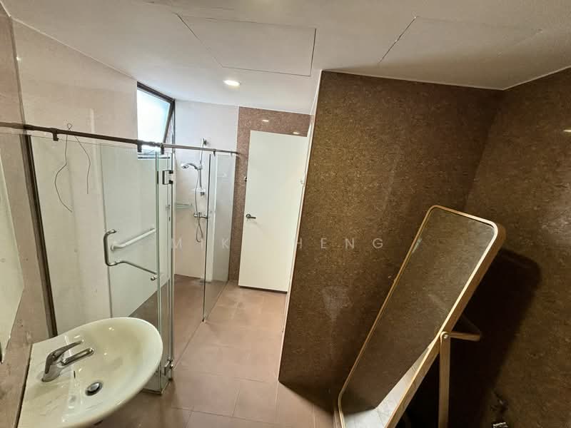 Parc Oasis, 51 Jurong East Avenue 1, 2 Bedrooms, 1,076 sqft, Condominium For Rent, by Mike Heng, 25356679 - PropertyGuru.com.sg