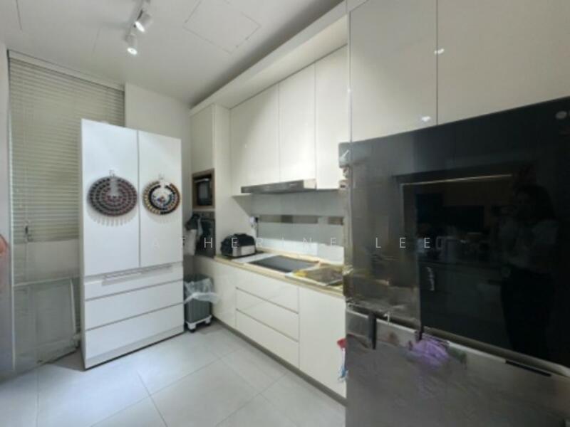 For Sale - ★Eminence Landed★ Renovated Cluster Semi-D @ Toh Crescent