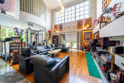 For Sale - Hillview Crescent