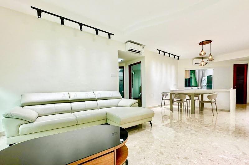 Simei Green Condominium, 5 Simei Street 4, Pasir Ris / Tampines, 4 Bedrooms, 1,249 sqft, Condominium For Rent, by Aaron Liong, 25357995 - Living Room - PropertyGuru.com.sg