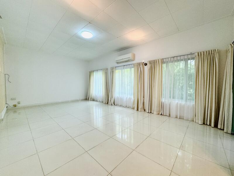 Raffles Park/ Oriole Crescent, Raffles Park/ Oriole Crescent, 5 Bedrooms, 10,000 sqft, Bungalow House For Rent, by Vivian Wang, 25358206 - PropertyGuru.com.sg
