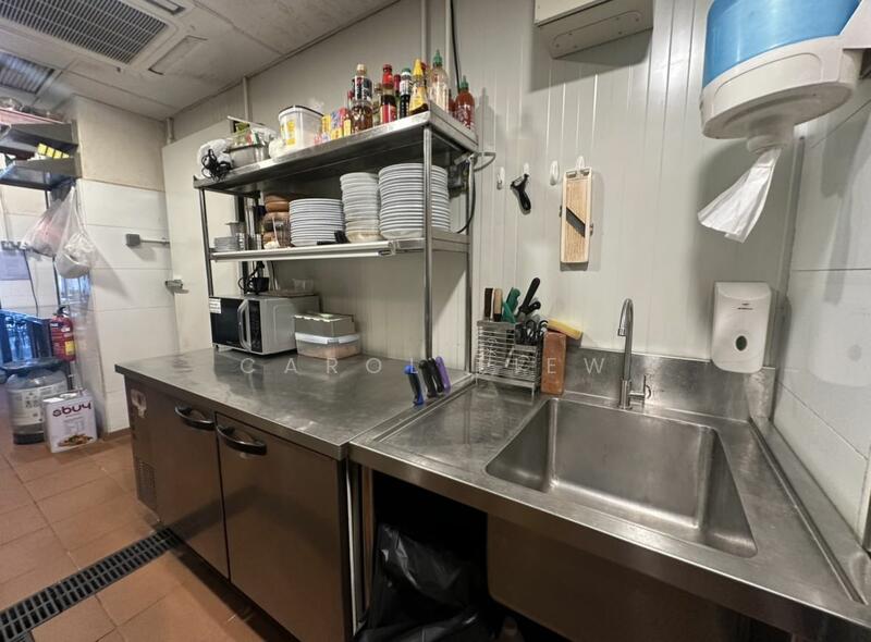 F&B Take over in hottest night life district near to MRT with 120 Pax