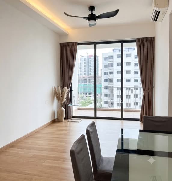 The Luxurie, 17 Compassvale Road, 2 Bedrooms, 775 sqft, Condominium For Rent, by Ginn Ong, 25358806 - PropertyGuru.com.sg