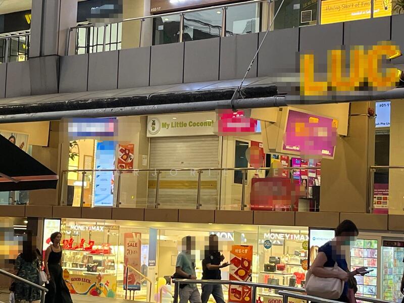 Lucky Plaza' 884sf F&B and Retail Space with Waterpoint Facing Orchard Road, Orchard Road, Orchard / River Valley, 884 sqft, Mall Shop For Rent, by Marjorie Teo, 25359285 - CommercialGuru.com.sg