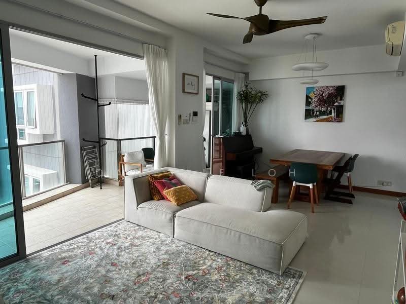 Twin Regency, 26 Kim Tian Road, Alexandra / Commonwealth, 3 Bedrooms, 1,442 sqft, Condominium For Rent, by Danielle Loh, 25359722 - Living Room - PropertyGuru.com.sg