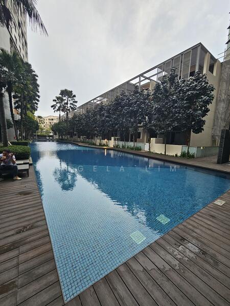 Seahill, 121 West Coast Crescent, 1 Bedroom, 495 sqft, Condominium For Rent, by Angela Lim, 25359903 - Level 1 swimming pool - PropertyGuru.com.sg