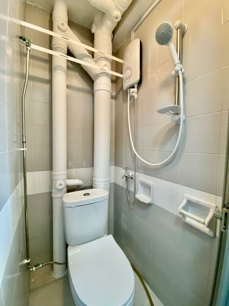 Orchid Park Condominium, 95 Yishun Street 81, Room Rental, 130 sqft, Condominium For Rent, by Kerrine Thong, 25360511 - PropertyGuru.com.sg