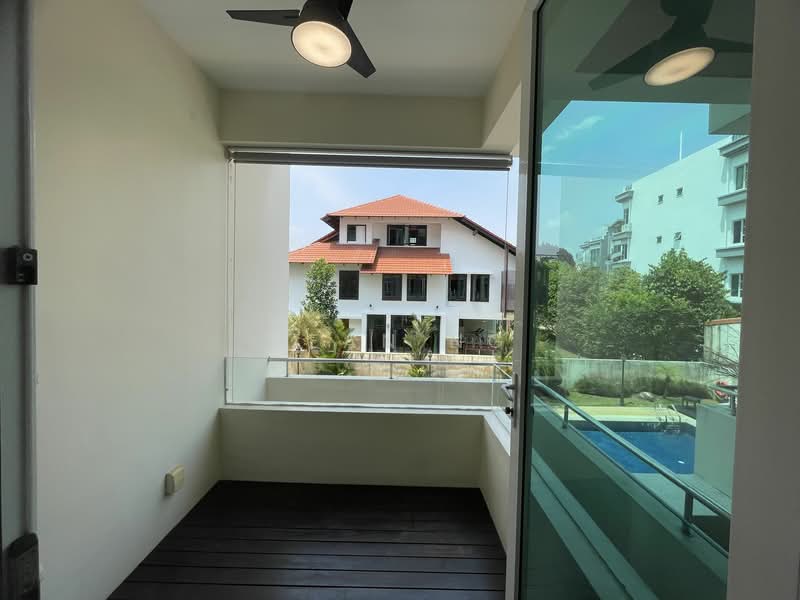 For Rent - East Signature