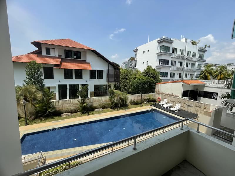 For Rent - East Signature