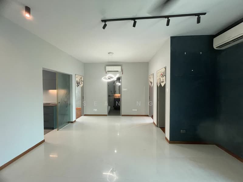 For Rent - East Signature