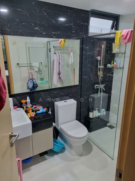 Esparina Residences, 113 Compassvale Bow, 2 Bedrooms, 829 sqft, Executive Condominium For Rent, by Ann Koh, 25361428 - PropertyGuru.com.sg