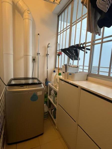 27 Ghim Moh Link, 27 Ghim Moh Link, Tanglin / Holland / Bukit Timah, 2 Bedrooms, 721 sqft, HDB Flat For Rent, by Jenny Chan, 25361628 - PropertyGuru.com.sg