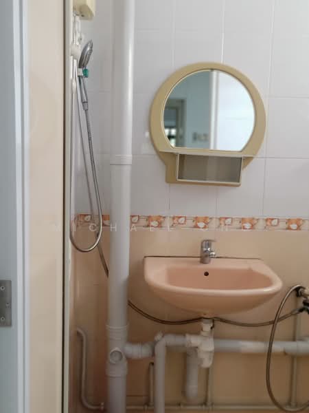 611 Ang Mo Kio Avenue 5, 611 Ang Mo Kio Avenue 5, 2 Bedrooms, 871 sqft, HDB Flat For Rent, by Michael Ong, 25362297 - PropertyGuru.com.sg