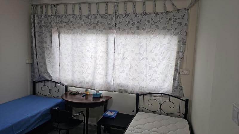483 Pasir Ris Drive 4, 483 Pasir Ris Drive 4, Pasir Ris / Tampines, Room Rental, 120 sqft, HDB Flat For Rent, by Sally Ang, 25362342 - Bedroom - PropertyGuru.com.sg