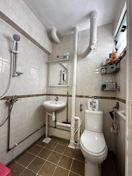 231 Bukit Batok East Avenue 5, 231 Bukit Batok East Avenue 5, Dairy Farm / Bukit Panjang / Choa Chu Kang, 3 Bedrooms, 1,066 sqft, HDB Flat For Rent, by Sam Chan, 25363474 - PropertyGuru.com.sg